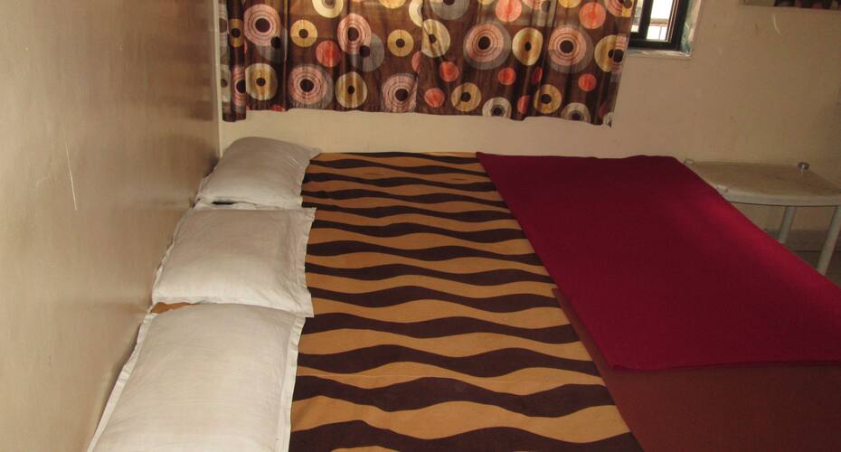 Hotel Sai Piyush Guest House, Shirdi 5